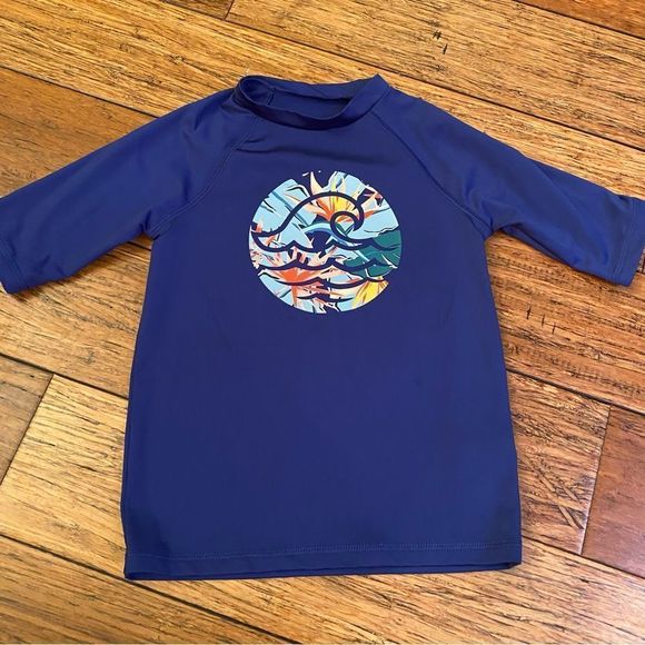🌈 3/4 Sleeve Rashguard - Picture 1 of 4